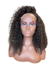 Queen's "Kelly" Wig